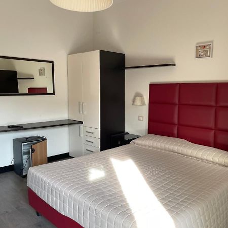 Hotel Vera Cesenatico Kültér fotó