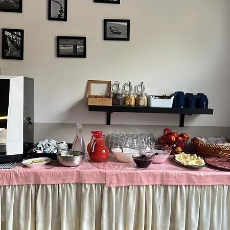 Hotel Vera Cesenatico Kültér fotó