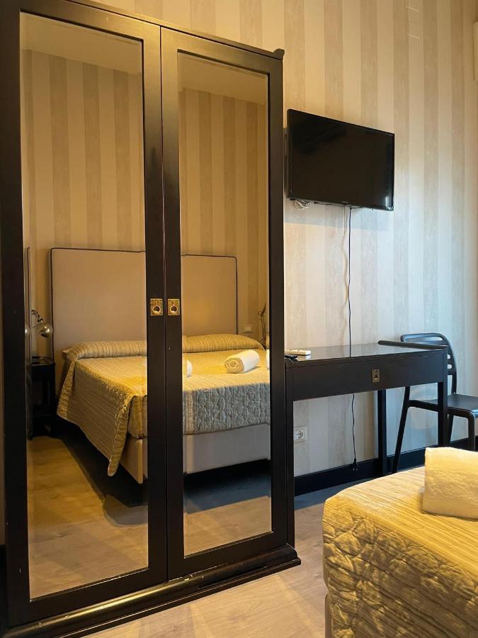 Hotel Vera Cesenatico Kültér fotó