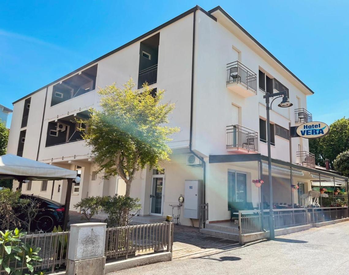 Hotel Vera Cesenatico Kültér fotó