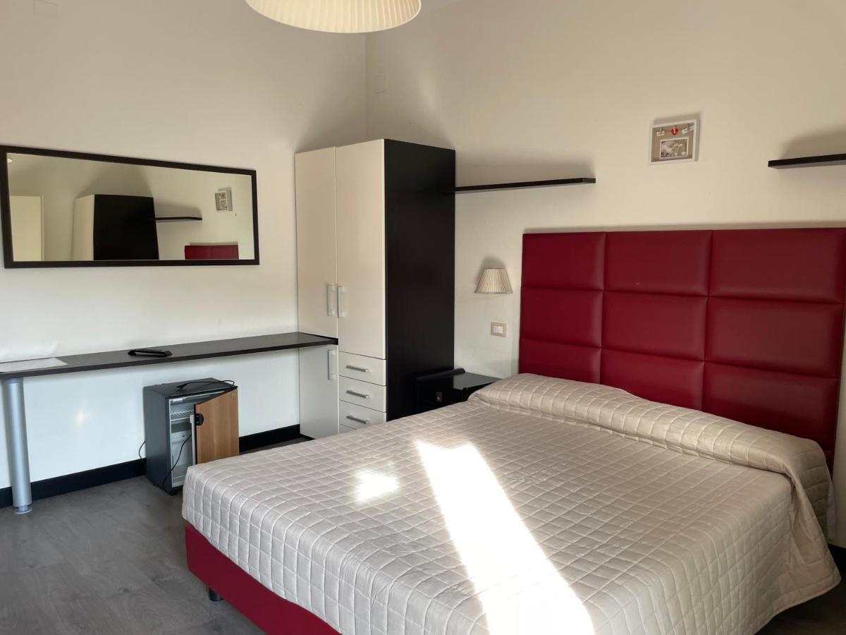 Hotel Vera Cesenatico Kültér fotó