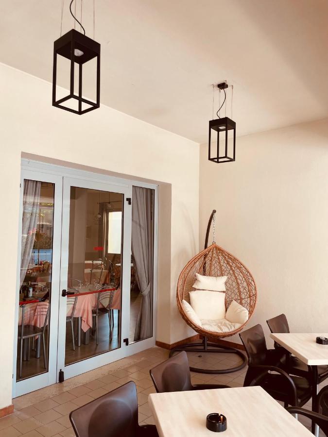 Hotel Vera Cesenatico Kültér fotó